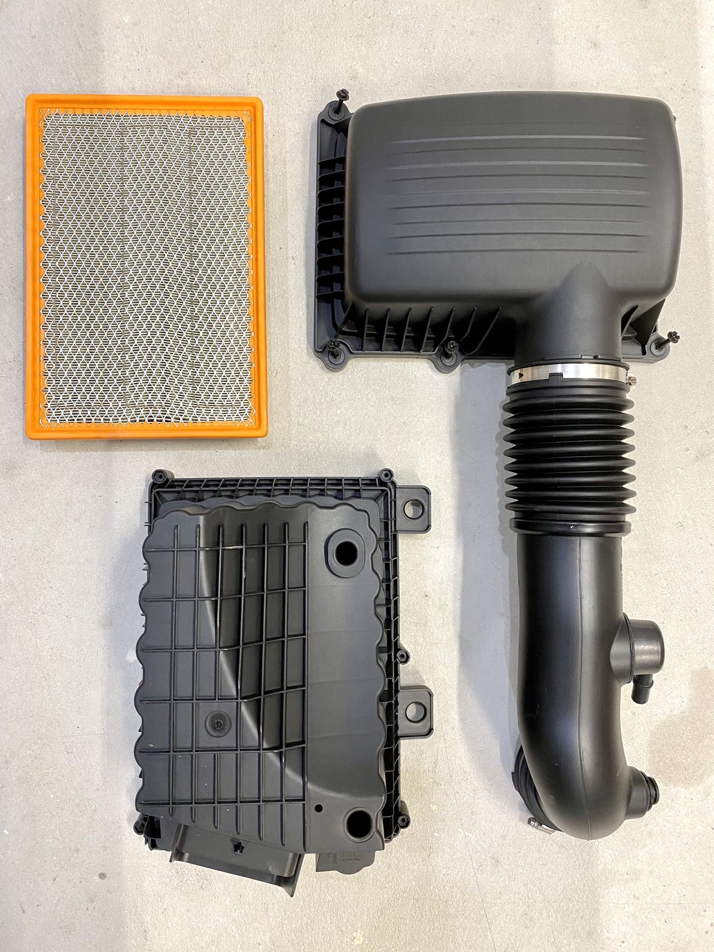 2019-2021 Dodge Ram 1500 5.7L Air Cleaner Filter Box with Intake OEM