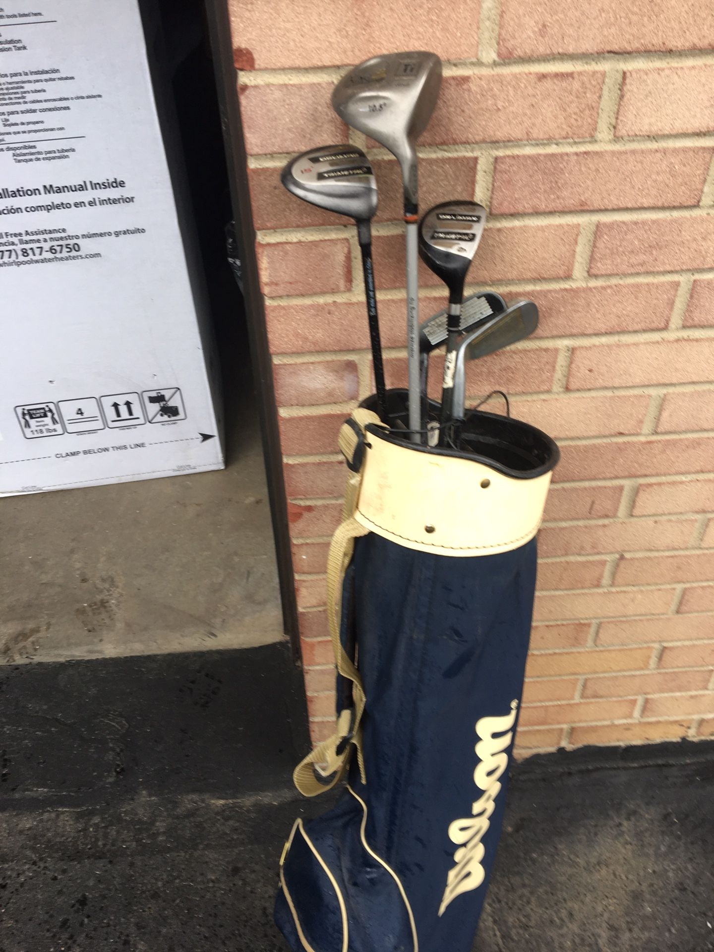 Golf clubs righty