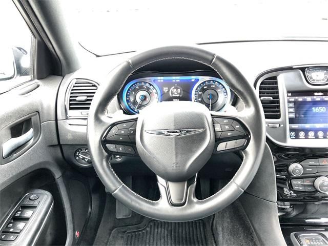 2017 Chrysler 300