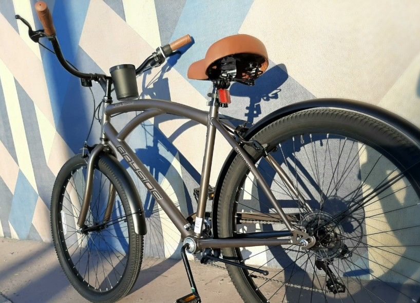 NEW! 26" Men's Cruiser Bike. 7 Speeds. Rider Height 5'2"- 5'10". PRICE IS FIRM! 🚲👩🔧🚴