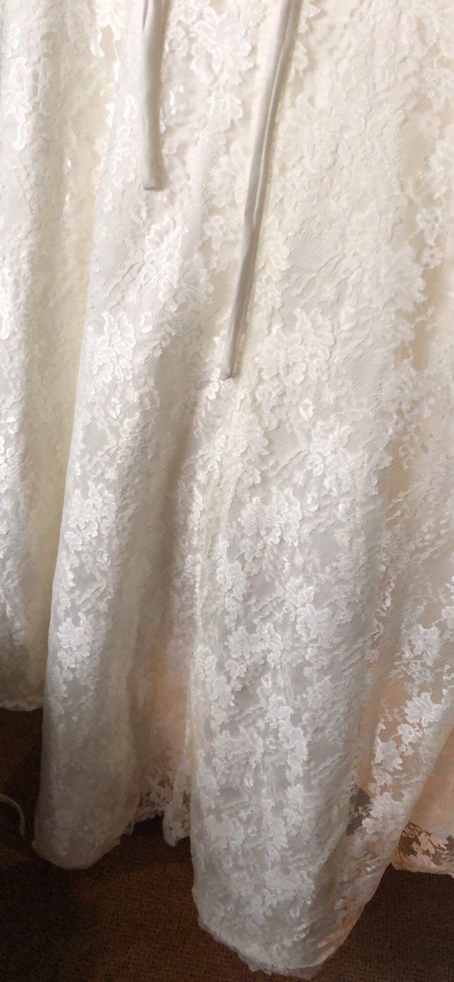 Wedding gown