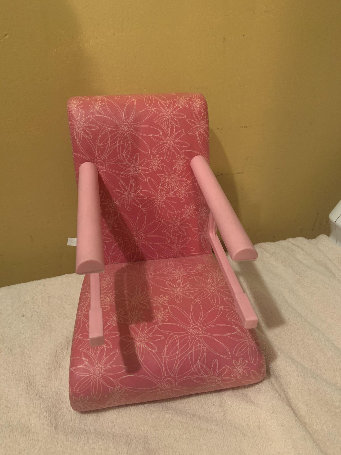 American girl Bistro dining chair for an 18” doll