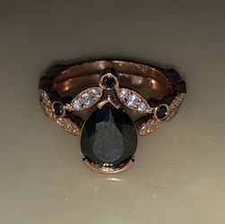 Engagement Ring And Wedding Band Thumbnail