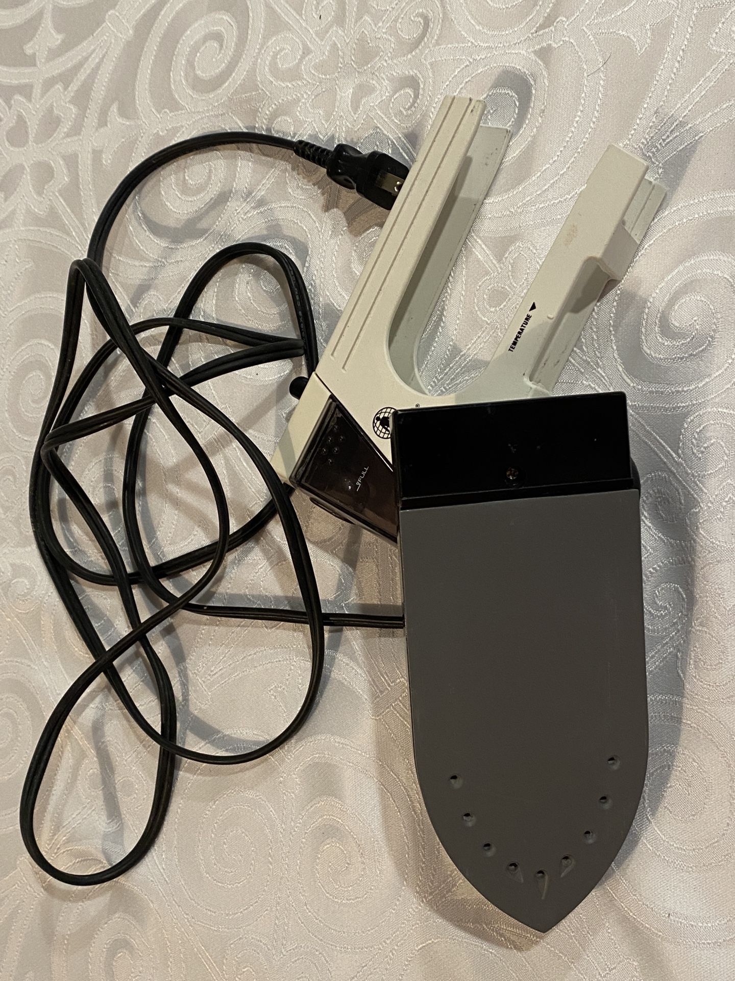 Franzus Dual Voltage Steam Dry Travel Iron