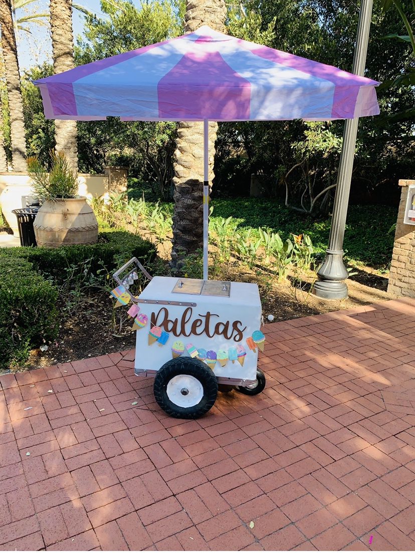 Wood Arch Backdrop, Paleta Ice Cream Cart