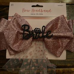 BRAND NEW: BRIDE flip flops & Bride Hair Piece  Thumbnail