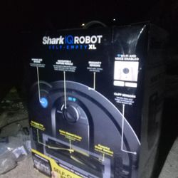 Shark IQ Robot Self-Empty XL Thumbnail