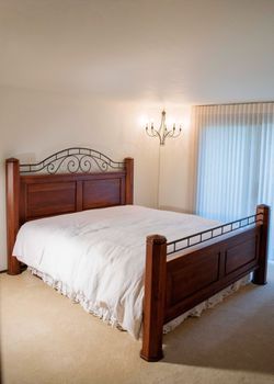 Cherry Wood King Bed With Mattress, Bob Timberlake King Bed Frame