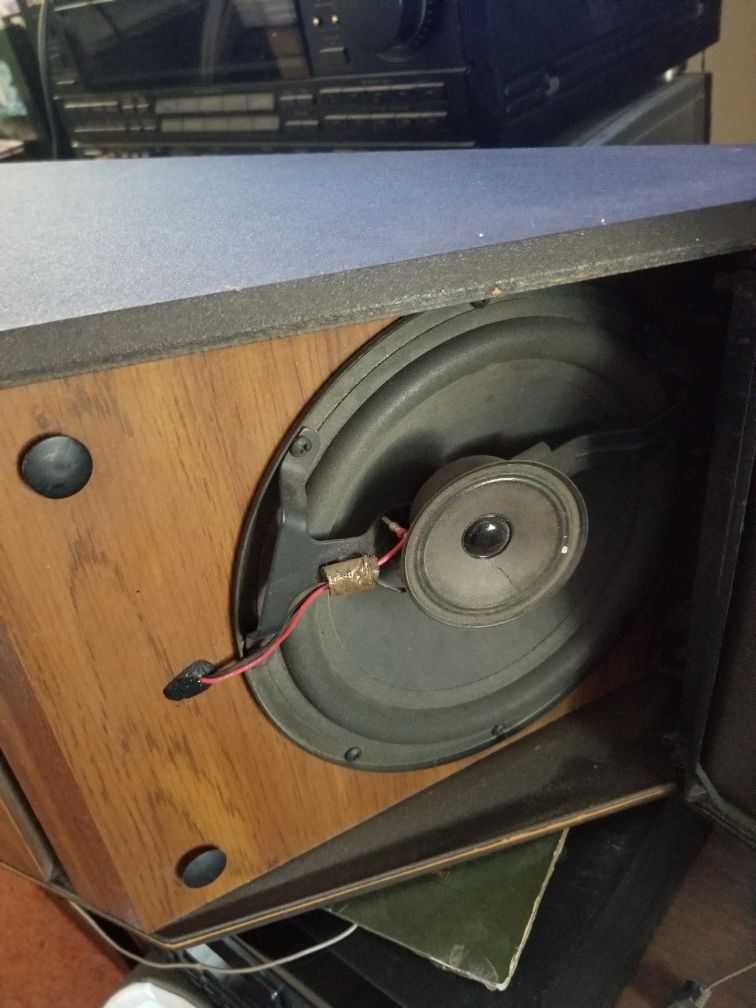 Vintage Bose 4.2 Surround Sound Speakers. $150 Pickup in Oakdale
