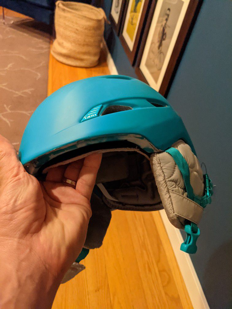 Giro Lure Helmet, Turquoise, Medium.