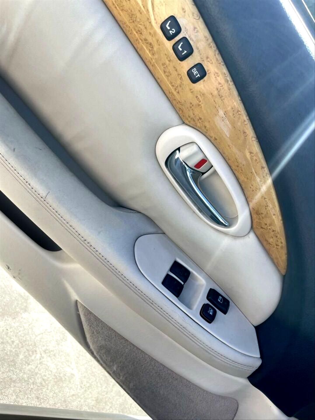 2004 Lexus SC 430