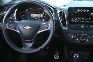 2017 Chevrolet Malibu Thumbnail