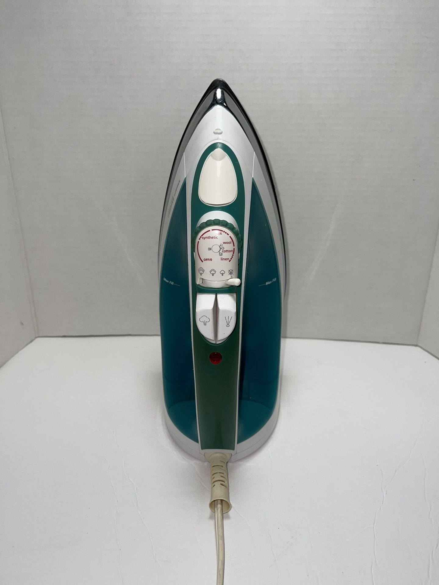 Sunbeam Steam Master Drip Free IRON