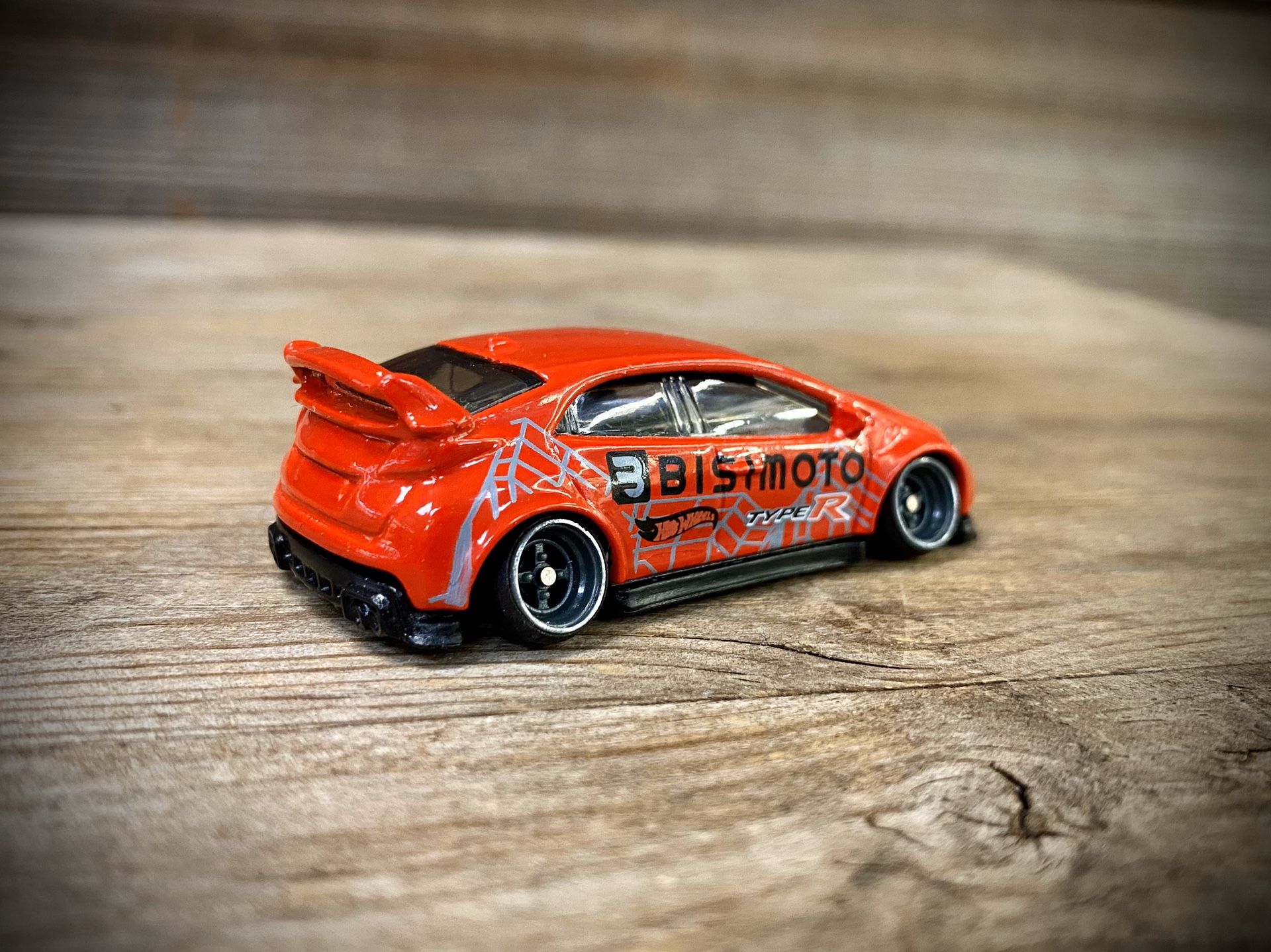 CUSTOM 1:64 Honda Civic - Hot Wheels (Lowered + camber with upgraded premium 4-spoke wheels)