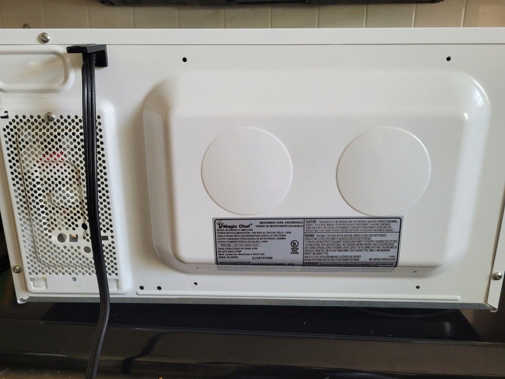 * Microwave Oven *