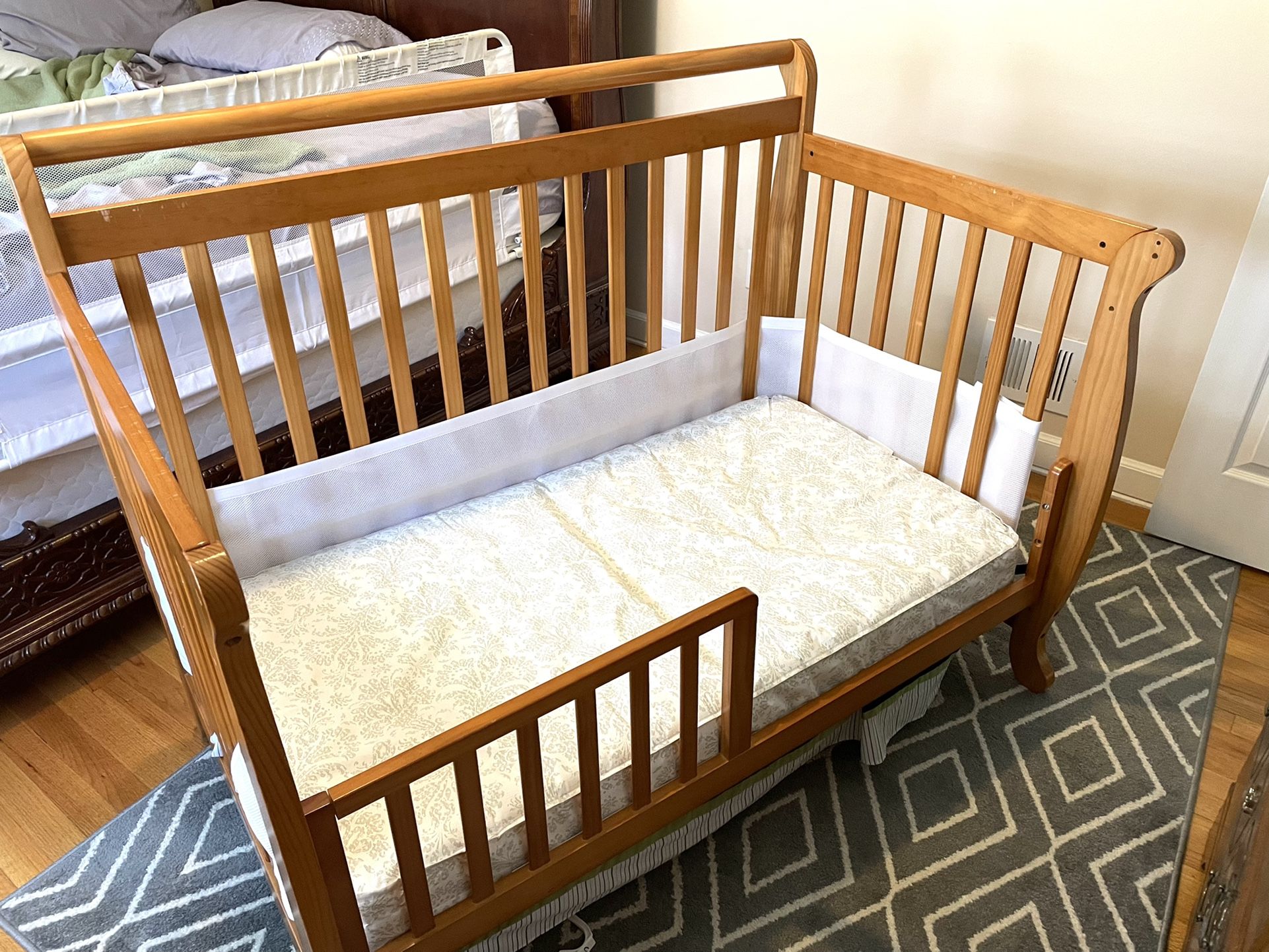 Baby Crib - Toddler Bed