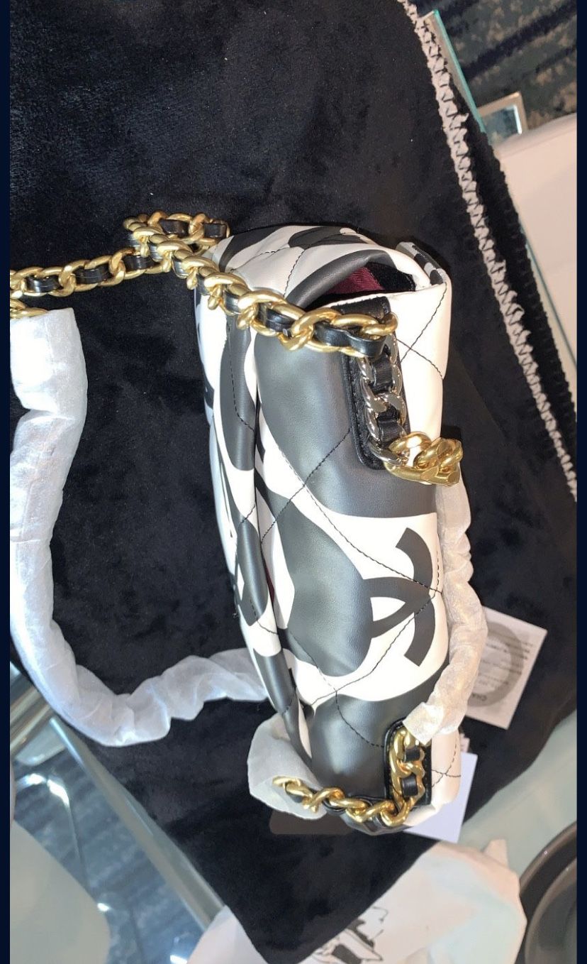 Channel Purse