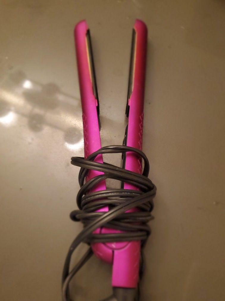 Flat Iron And Wave Irons