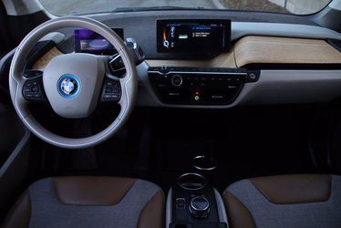 2014 BMW i3 Thumbnail