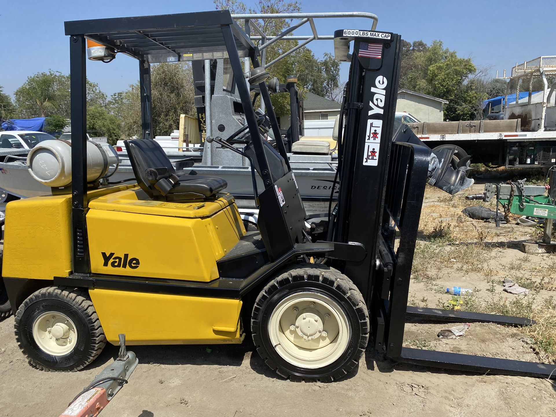 Yale Forklift 6,000lb 3 Stage Mast