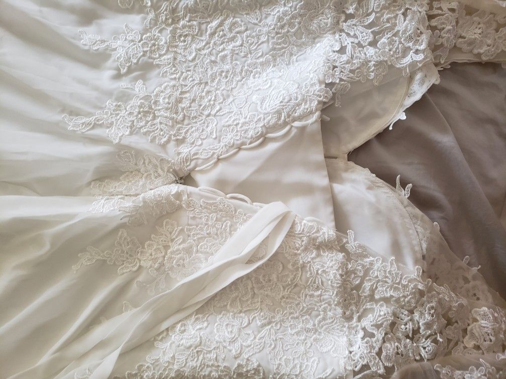 White Wedding Dress Bridal Gown- Size 16