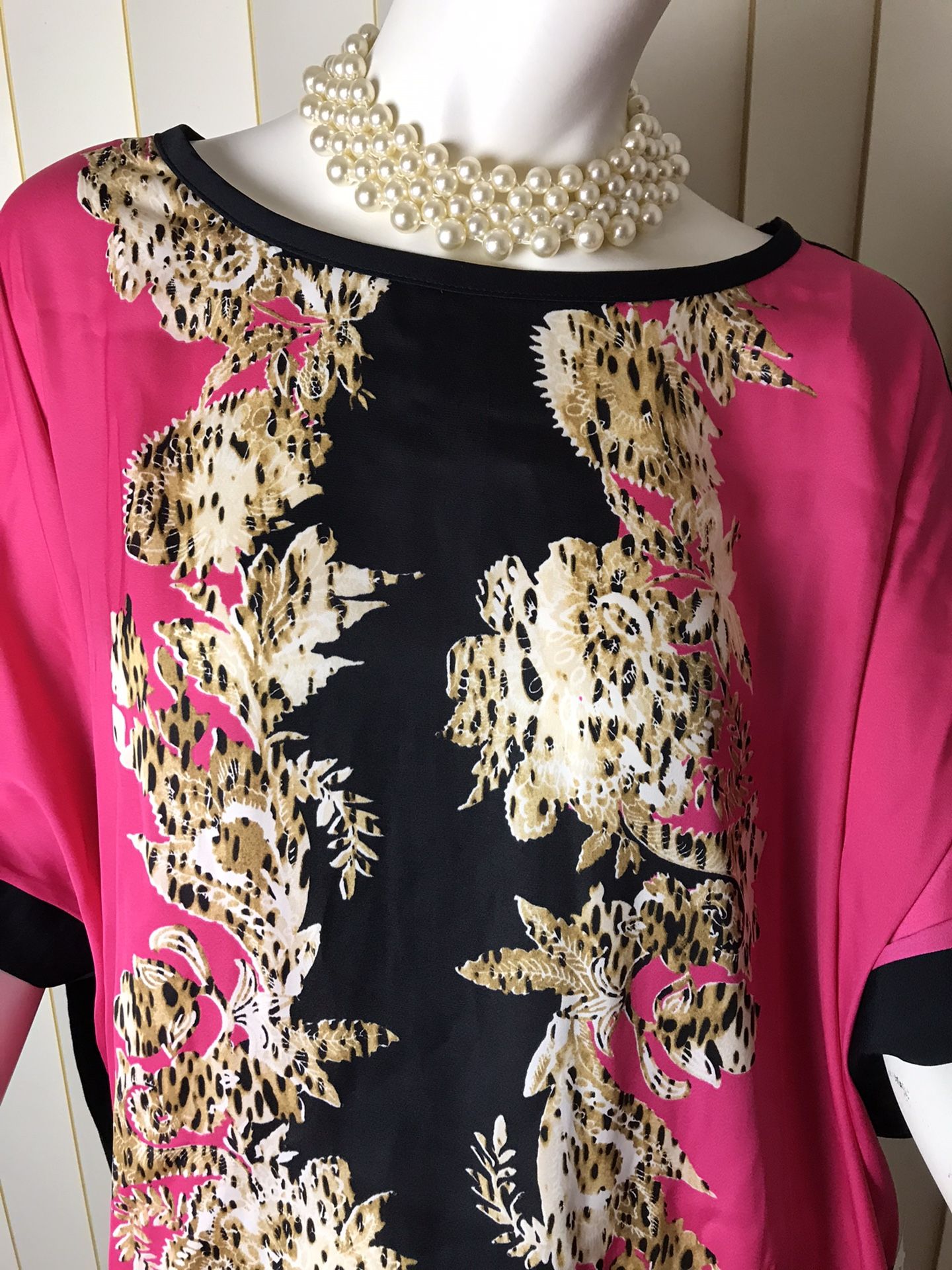 Women’s Poncho Top/blouse Size Large/brand New