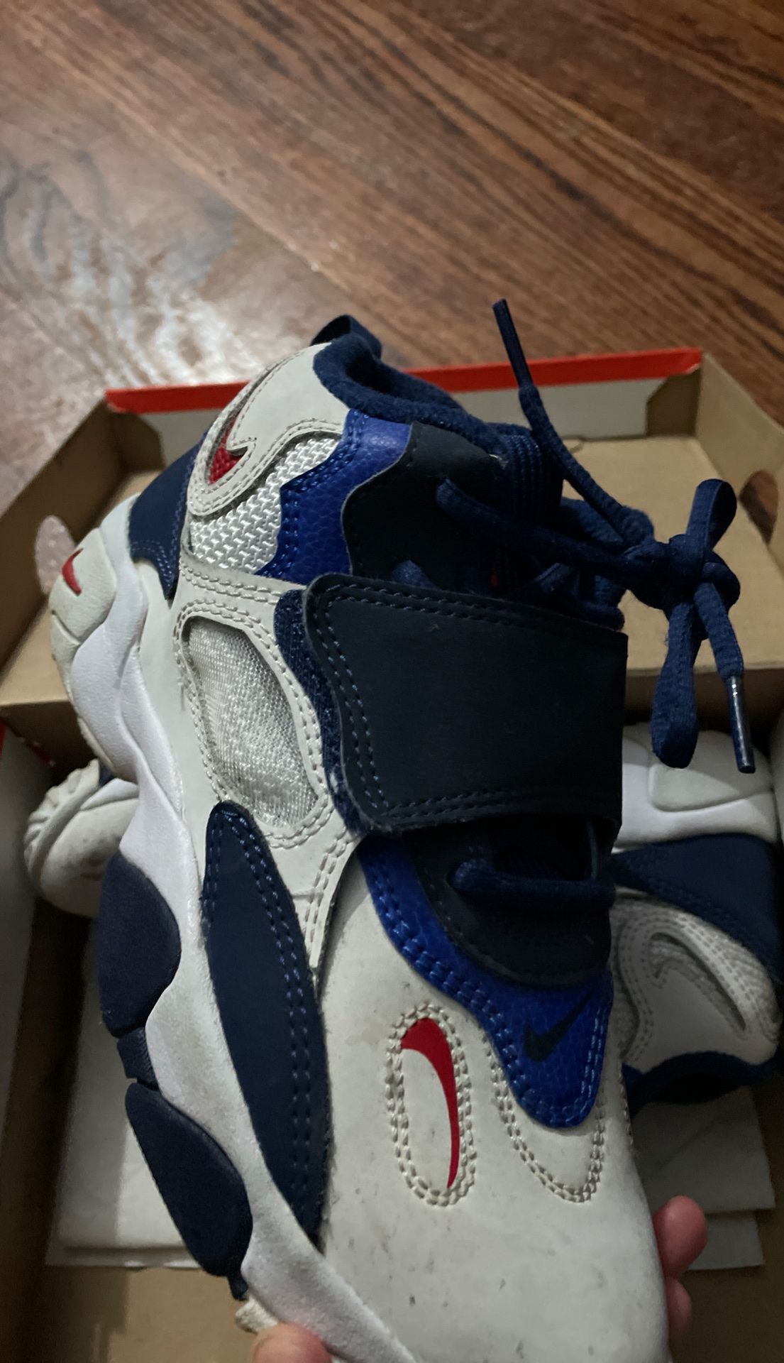 Nike shoes for kids size 1.5