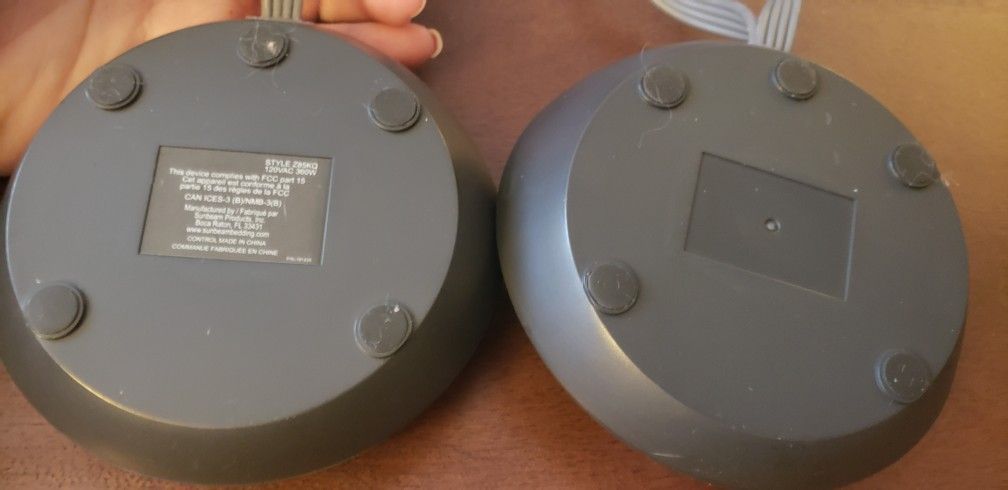 Sunbeam Holmes Z85KQ Electric Heat Blanket 4-Prong Dual Controller Cord. Condition is "Pre-owned" Has been tested to work and operate as should grey g