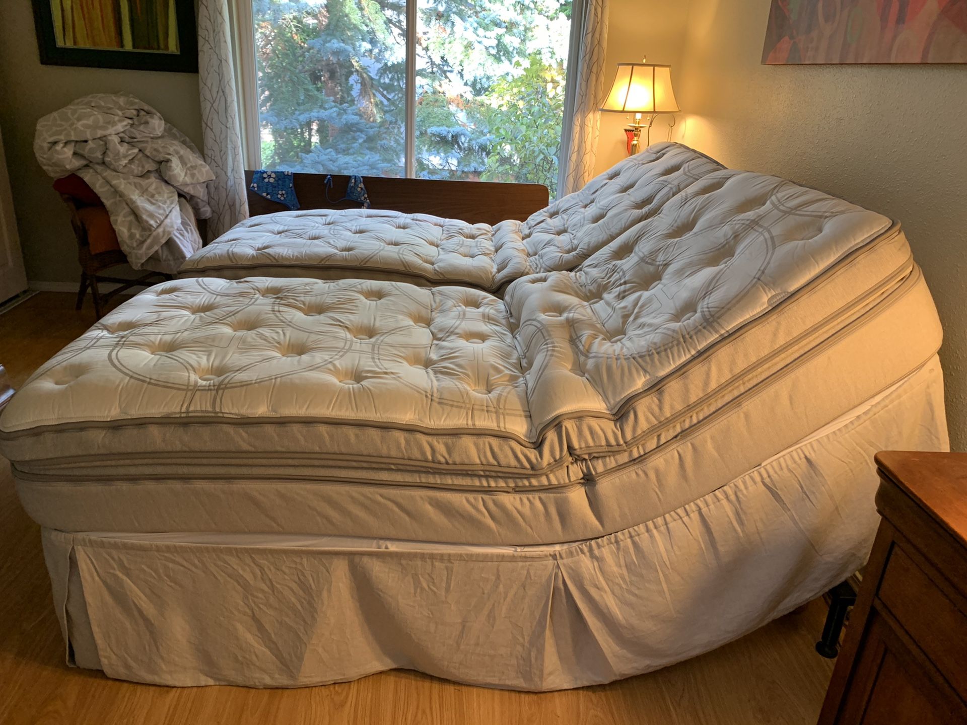 Sleep Number Split King i8, Sleep IQ, FlexFit2 Bed purchased 2018 for