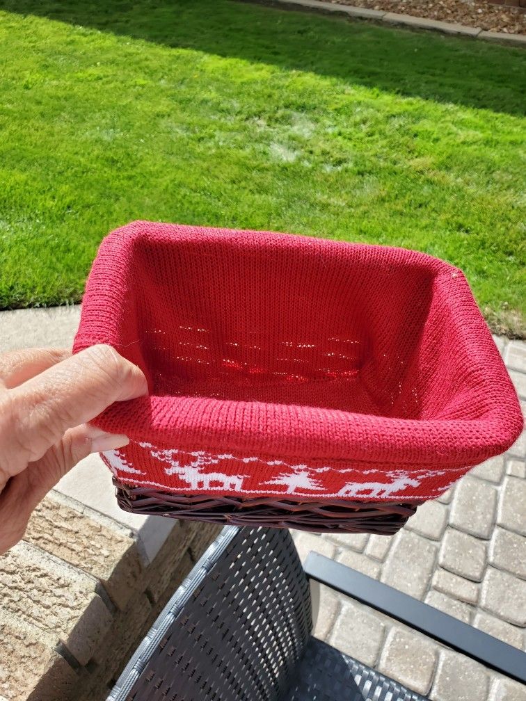 Small Holiday Basket