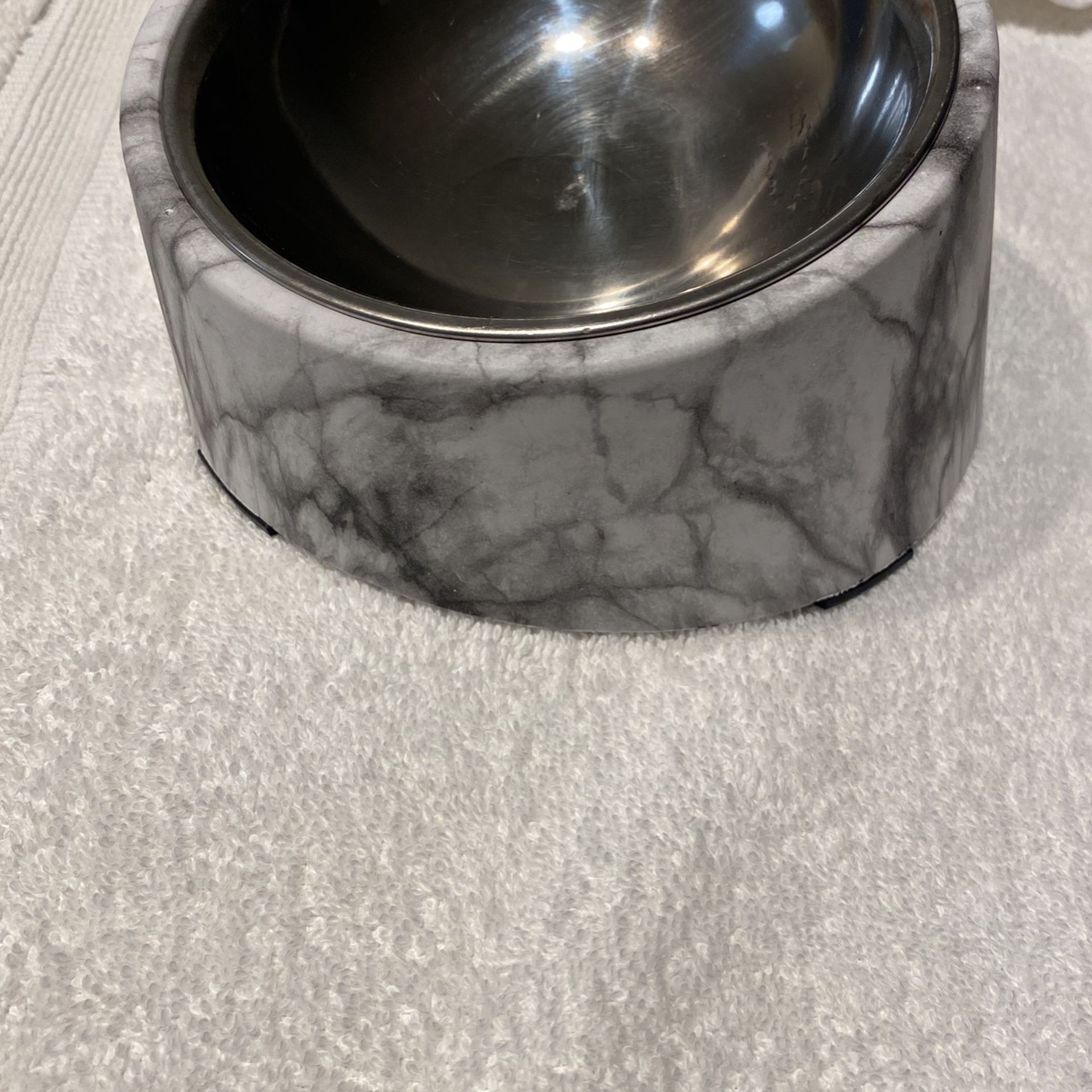 Small Marble Slanted Pet Bowls