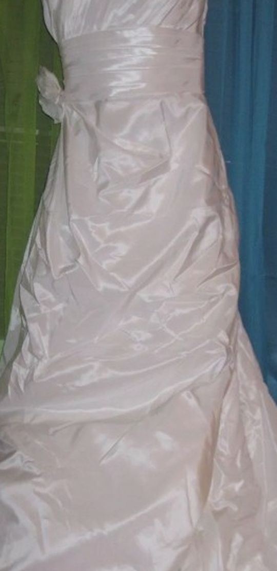 White Strapless Wedding Dress Size 12/14