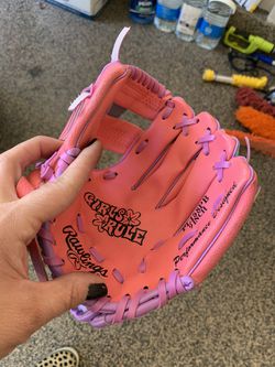 Little Girl Softball Glove, Never Used Thumbnail