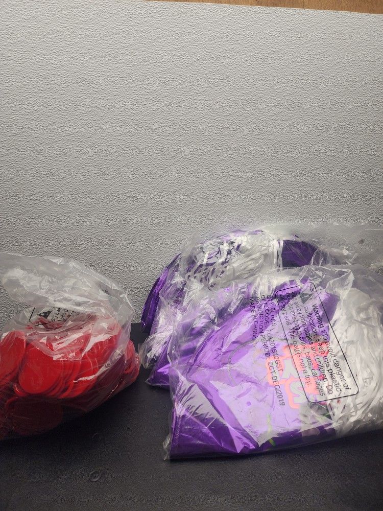 200 Pcs. Chuck E. CheesE Balloons " Let's Party"