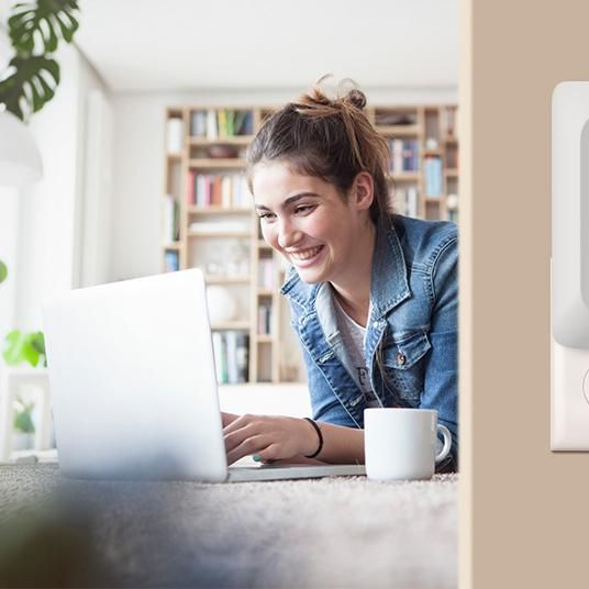 Netgear EAX15-100NAS Nighthawk AX1800 4-Stream WiFi 6 Mesh Extender Wall Plug