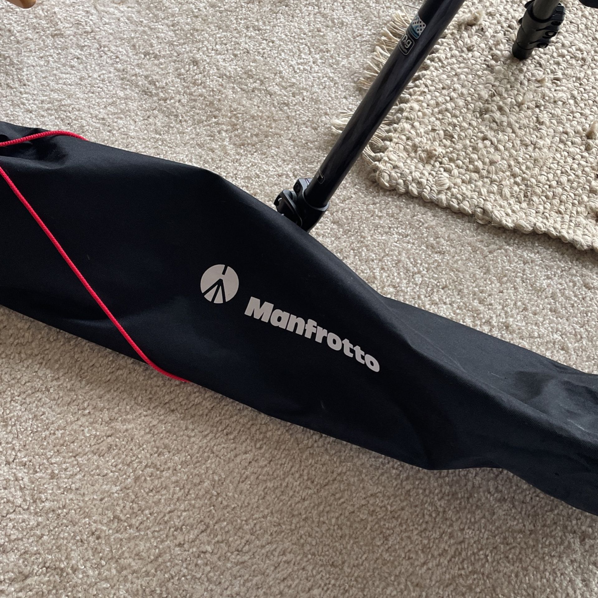 Manfrotto Tripod