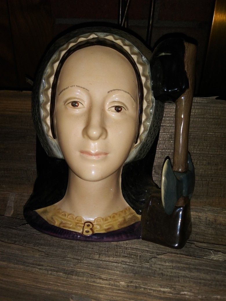 Royal Doulton - Large Toby Jug