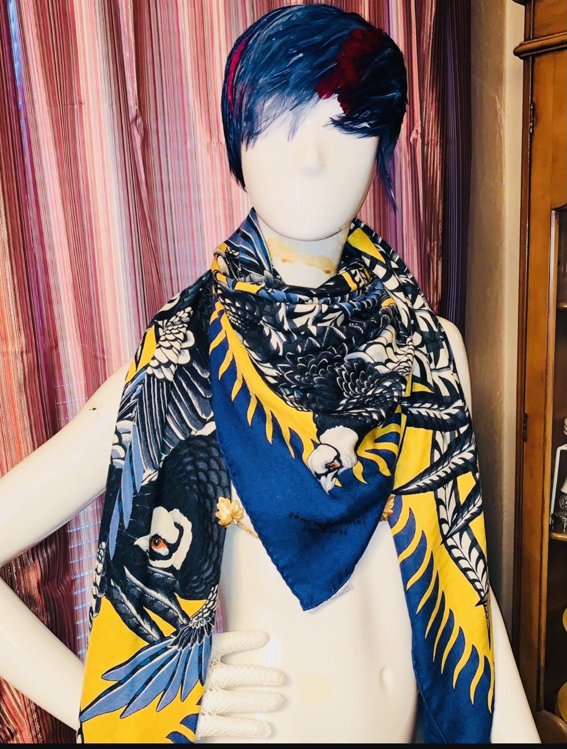 MANNEQUIN ADULT WOMEN FULL BODY with ALL REMOVABLE LIMBS SMOOTH HIGH GLOSS RESIN on STEEL & TEMPERED GLASS STAND Made In NYC ORIGINAL PRICE $300