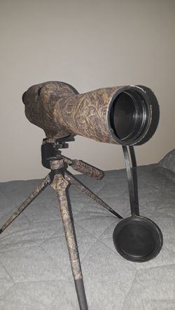 Hunting,Spotting Scope good condition well maintained with camo tape cover Thumbnail