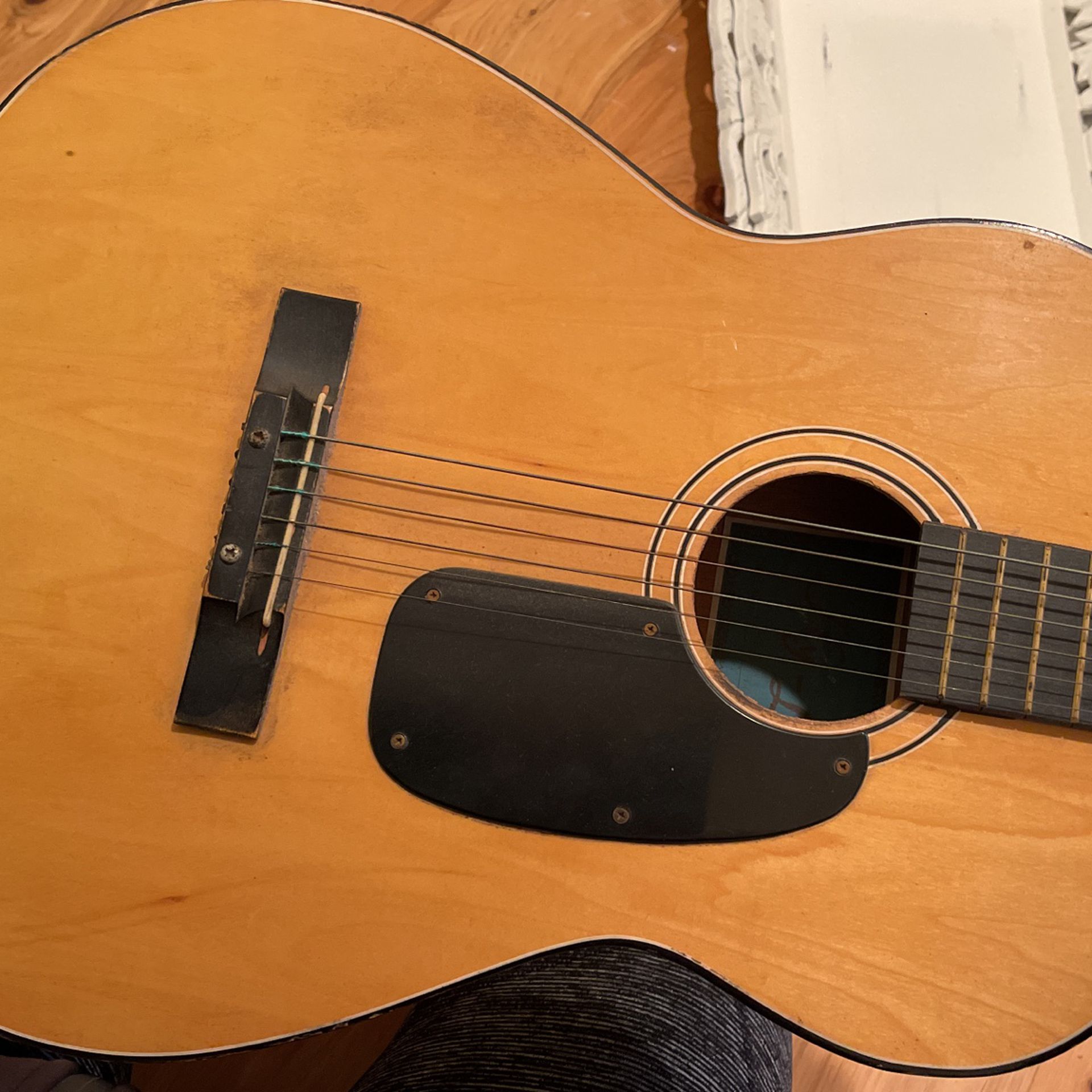 HyLo 424 Acoustic Guitar (made in Japan)