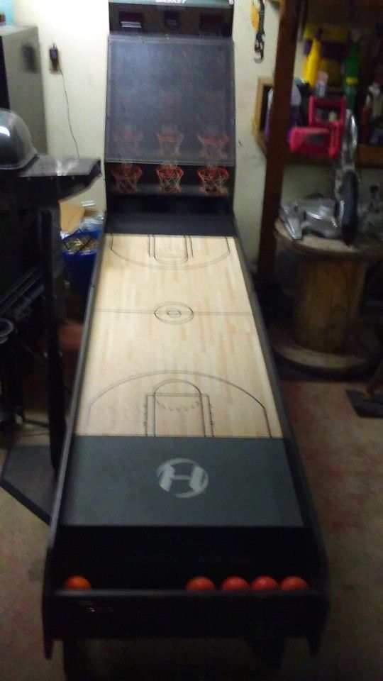 Basketball SKEE BALL GAME