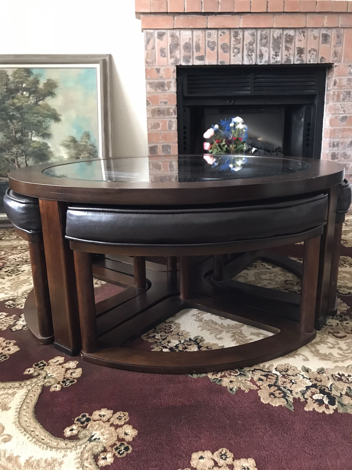 Round Coffee/ Cocktail Table With Nested Stools