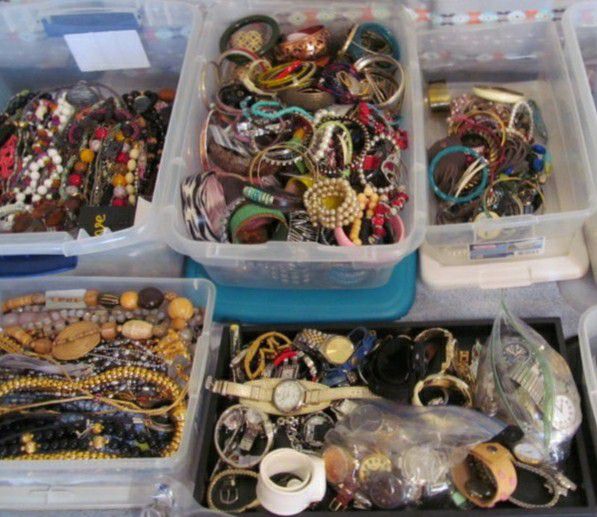 Miscellaneous Jewelry Earrings Necklaces Bracelets Brooches New Used Antique Goodie Bag 40 Pcs Less Than $.65 Each