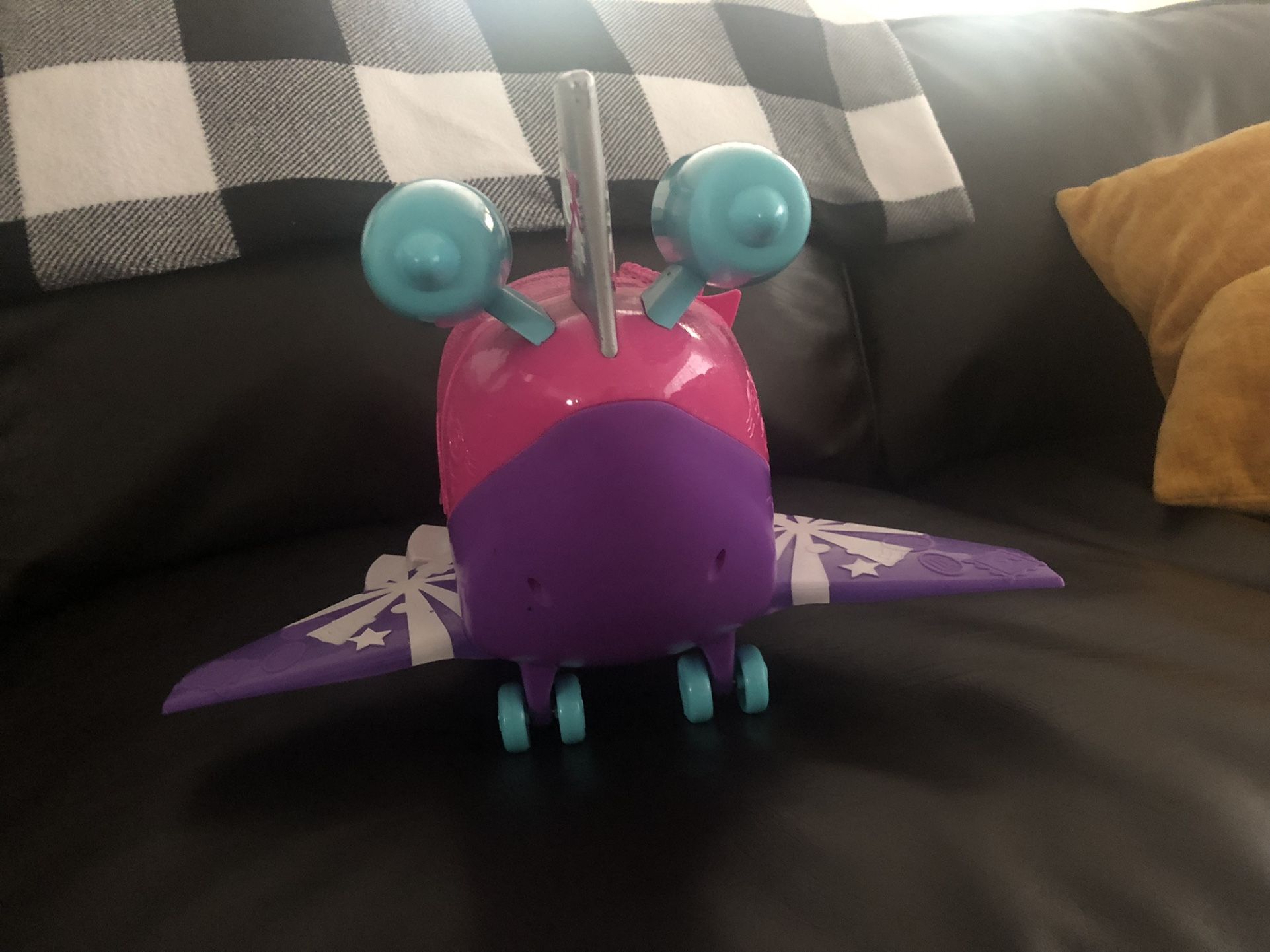 Shopkins Airplane