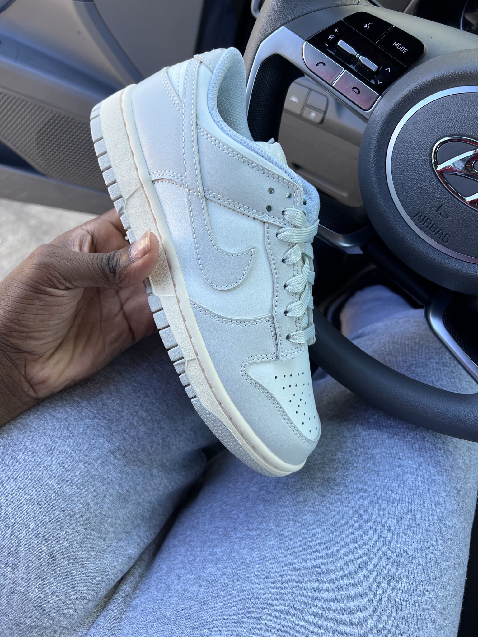Nike Dunks Size 6.5