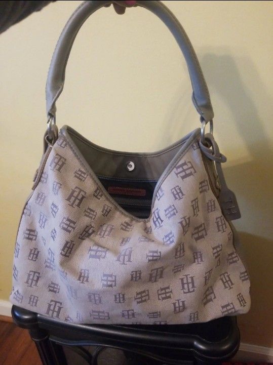 Tommy Hilfiger Shoulder Bag