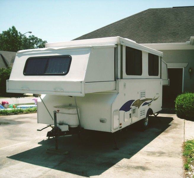 2005 Base Camp RV Twin Peaks Pop Up