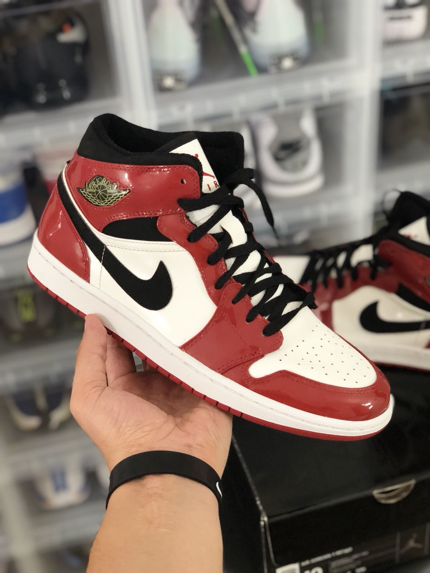 2003 Nike Air Jordan 1 Retro Chicago Patent Leather — Size 10 DS for in Philadelphia, PA - OfferUp