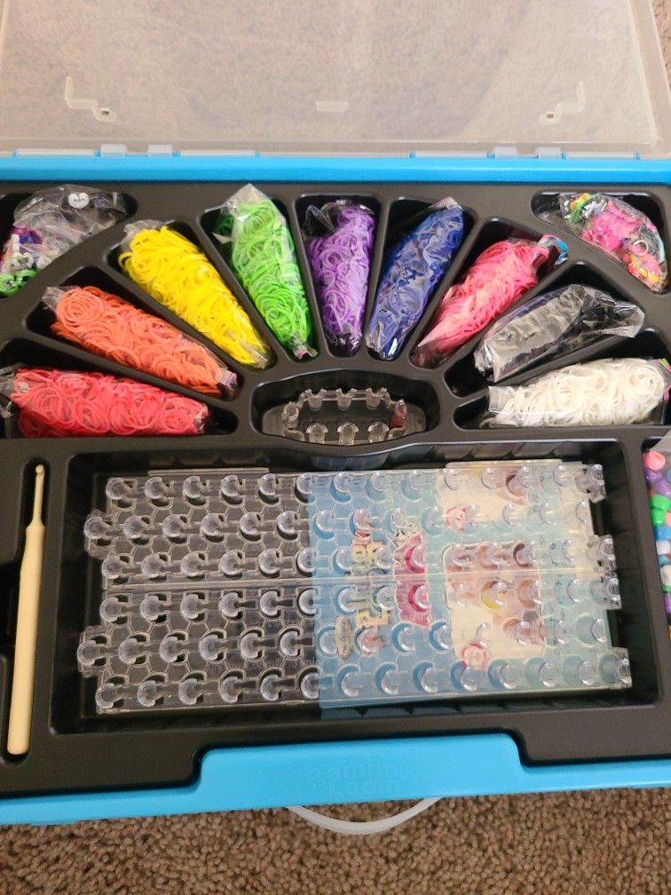 Rainbow Loom Mega Bracelet Creating Set