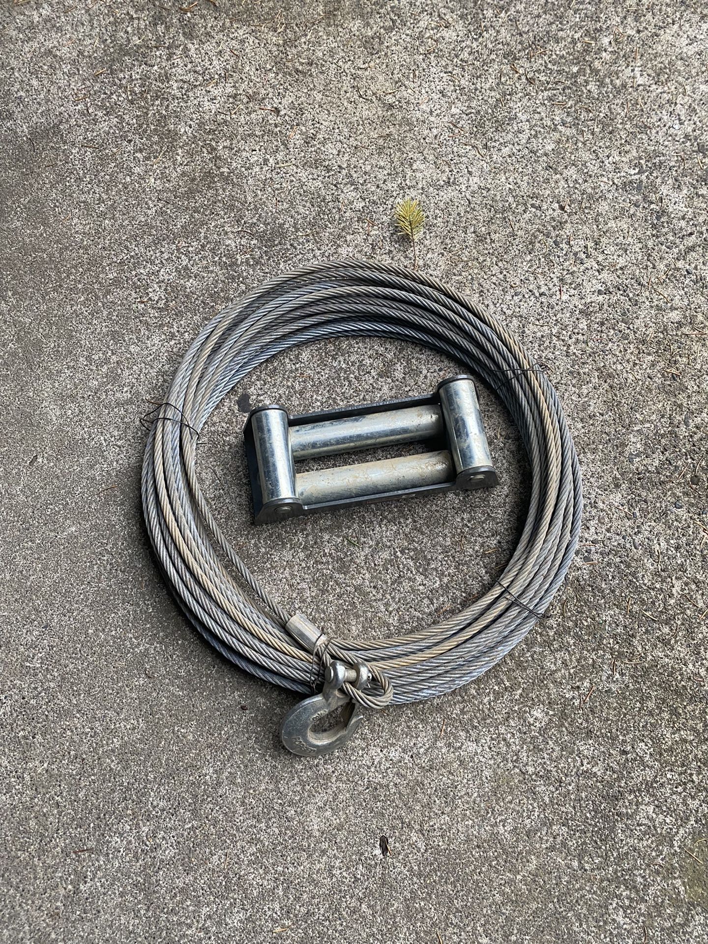 Winch Cable And Roller Fairlead